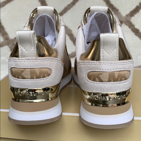 MICHAEL KORS WILMA TRAINER MK LOGO JACQUARD MD - Picture 10 of 16